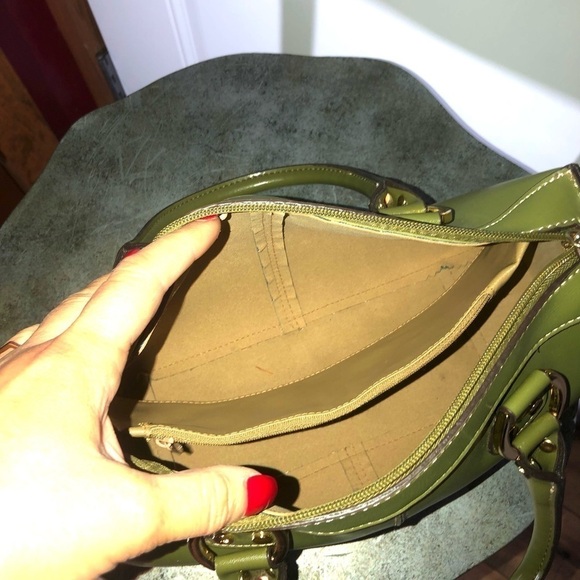 Madison & Max Vintage Purse Olive Green - Picture 7 of 9